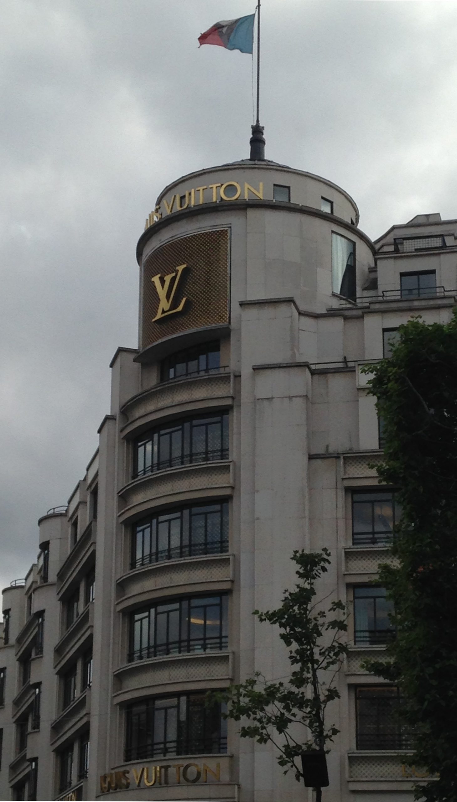 Louis Vuitton Monaco  L'Observatoire International